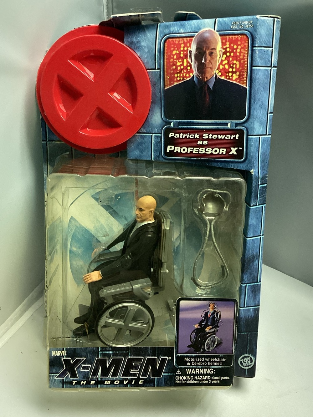 X-Men The Movie Patrick Stewart as Professor X Action Figure ToyBiz Silver New